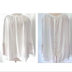 NY & Co Boho Button Back Peasant Blouse White Top Embroidered Lace Sleeves